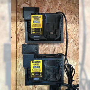 Dewalt DCB115 Charger Mount - 2 Pieces